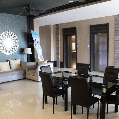 Luxanos Condo Place- San Marino Cebú Exterior foto